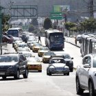 En las intersecciones con semáforos apagados se registra más congestión.