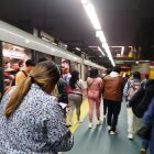 En la estación Cardenal de La Torre se presentó una falla en el tren, según usuarios personal no dio ninguna respuesta
