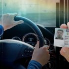 Revisa los requisitos para renovar tu licencia de conducir no profesional en Ecuador.