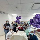 Tito S7 y Valeria Constante trabajan arduamente por ayudar a personas con cáncer, a través del arte.