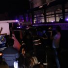 Denuncia. Más de dos horas demoró el personal especializado para retirar el cadáver del lugar.