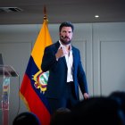 El candidato a la Presidencia de Ecuador asegura que el contrato por el que lo denuncian es antiguo y ya no tienen injerencia.