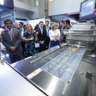 Feria. El ministro de Producción, Luis Jaramillo, recorriendo la Aqua Expo 2024.