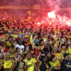 En el Clásico del Astillero 235 se prendieron bengalas que repercutieron en multas para Barcelona