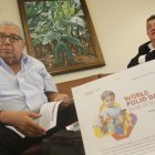 Campaña. Los rotarios Hector Plaza y Alfredo Hoyos buscan mayor aporte de la sociedad.