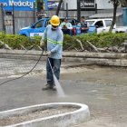 Tareas. Trabajadores todavía ejecutan diferentes labores en el sector.