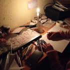 El Gobierno desestima que los horarios de los apagones se reduzcan por la sequía que afecta a los embalses.