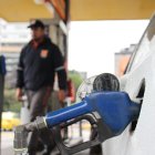 Carchi establece horarios para distribución de combustible a comerciantes.