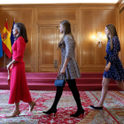 princesa de Asturias, Leonor y la infanta Sofía antes de la audiencia a los galardonados con los “Premios Fin de Grado 2023” de la Universidad de Oviedo durante un acto celebrado este viernes en Oviedo y previo a la entrega de los Premios Princesa de Asturias 2024.