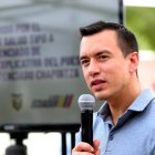 El presidente Daniel Noboa justificó que la decisión busca reactivar el turismo durante los días de descanso nacional por los feriados.