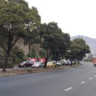 El paso de los vehículos se alteró por un siniestro de tránsito entre tres vehículos en la avenida Simon Bolívar, este 28 de octubre de 2024.