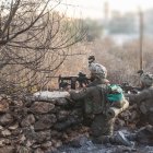 Soldados israelíes apostados en un punto sin determinar en el sur de Líbano.