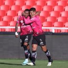 Michael Hoyos, delantero del Independiente del Valle, le dio la ventaja a su equipo 1-0 ante Universidad Católica.