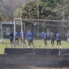 Emelec todavía debe pelear por no descender esta temporada.