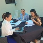 Las concejalas Diana Flores, Estefanía Macías e Ingrid Bowen preparan pruebas de descargo contra el proceso de revocatoria.