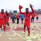 Jonathan Borja (d) y su festejo tras la clasificación de El Nacional a la gran final.