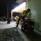Crisis. Varios locales han reportado escasez de generadores eléctricos.