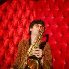 Duplat tiene 25 años.