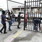 El retiro se dio tras un operativo municipal.