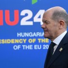 El canciller alemán Olaf Scholz llega a una cumbre informal del Consejo Europeo en el Estadio Puskas en Budapest, Hungría, el 08 de noviembre de 2024.