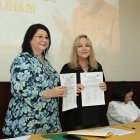 Giselle Molinari y Karina Nogales realizaron la firma
