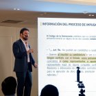 El presidenciable asevera que el primer mandatario tiene acercamiento con el juez que lleva su causa en el TCE.