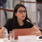 La funcionaria estará encargada de la Vicepresidencia de Ecuador, tras suspensión de Abad.
