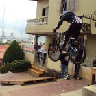 Una competencia se alista en el cerro.