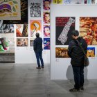 Una exposición internacional de ilustraciones recrea el horror de la guerra en Palestina, las esperanzas por la paz.