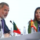 El rey Felipe VI habla en la sesión plenaria de la XXIX Cumbre Iberoamericana este viernes, en el museo Pumapungo en Cuenca (Ecuador).
