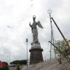 Este viernes 15 de noviembre se inició la instalación del pesebre en El Panecillo