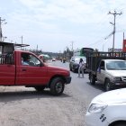 Una de las principales carencias se visibiliza a lo largo de la vía E35, donde la falta de semáforos, pasos cebras y paraderos  dificulta la fluidez vial.