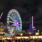 Atractivo. Este evento trajo comercios y juegos de feria.