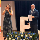 Valeria del Pozo, una persona sorda, y Elking Araujo, en la presentación del Diccionario Accesible Ecuatoriano.