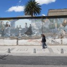 Concepto. El mural tiene tallado los momentos históricos en la vida de Riobamba. Lo consideran un patrimonio cultural.