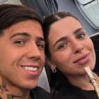 El futbolista argentino junto a su expareja Valentina Cervantes, con quien tienen dos hijos