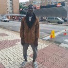 Mansour es un joven de 18 años de Guinea-Conakri que llegó en una patera a Canarias y que en Málaga se acaba de convertir en todo un héroe