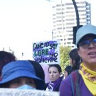 Decenas de mujeres marcharon en Quito, desde las 16:00, con el objetivo de visibilizar la violencia de género y exigir medidas más contundentes para su erradicación.