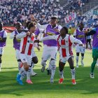 Liga de Quito se impuso 4-2 en la visita a Universidad Católica y mantiene opciones de ganar la etapa.