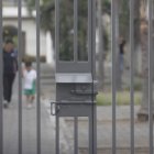 Temor. Los residentes solo salen con lo esencial y se mantienen alerta en caso de posibles ataques.