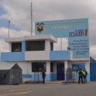 Con el traslado de las mujeres, el control de seguridad de la cárcel lo realizan hombres policías y militares.