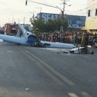 La tarde de este 26 de noviembre cayó una avioneta en una de las vías más transitadas del cantón La Libertad.