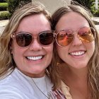 Úrsula Strenge con su hija.