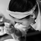 Claudia Merchán aprendió el oficio de su madre, Miryam Valdivieso.