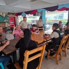 Residentes conversaron sus problemáticas a elementos de la Policía Nacional.