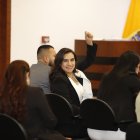 Verónica Abad en el Complejo Judicial a la espera de la audiencia de acción de protección.