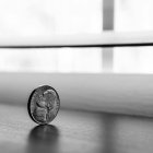 En 2022, una moneda de Jefferson de 1938-D alcanzó $33 600 debido a sus inusuales detalles.