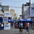 Los corredores navideños se encuentran en el centro.