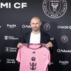 El técnico argentino Javier Mascherano tras ser presentado como timonel del Inter Miami.
