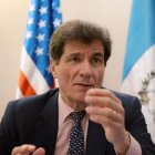 José W. Fernández es el subsecretario de Crecimiento Económico, Energía y Medio Ambiente del Departamento de Estado de EE. UU.